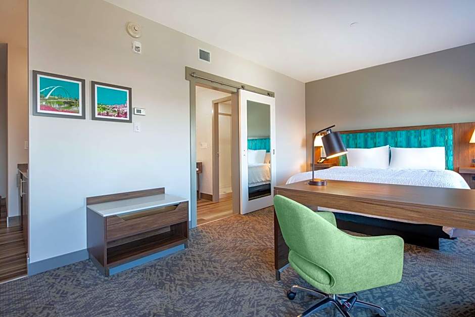 Hampton Inn By Hilton & Suites Edmonton St. Albert, AB