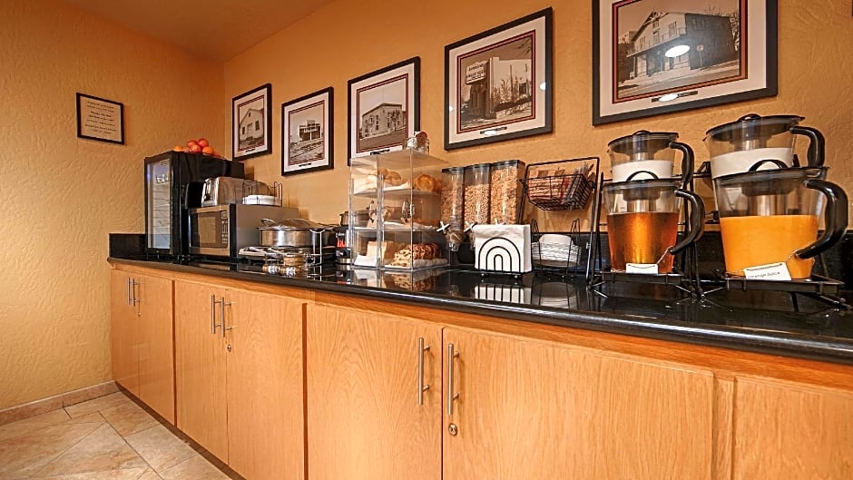 Best Western Pine Tree Motel