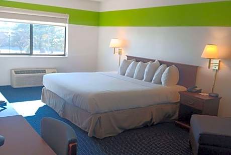King Room - Disability Access/Non-Smoking