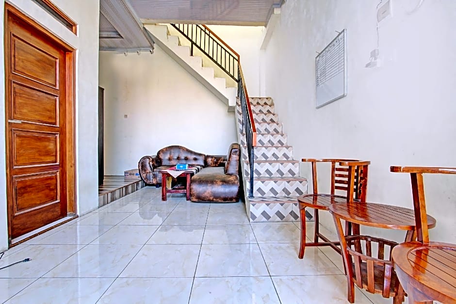 Hotel O Guest House Cemara 1 Syariah