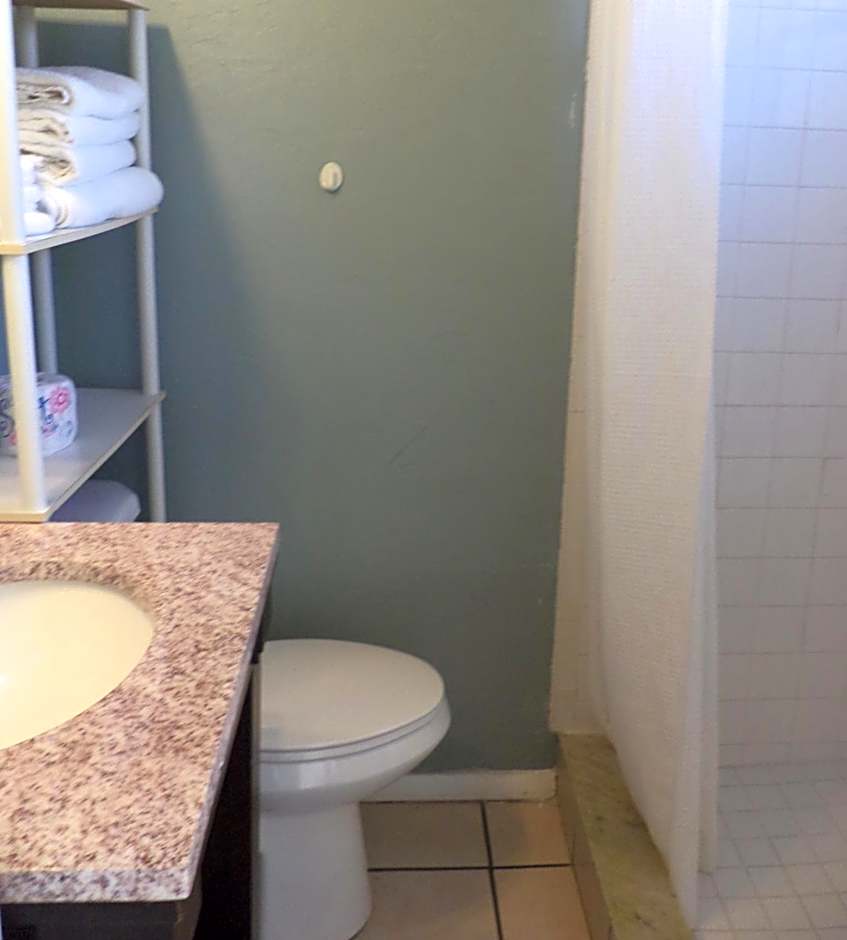 Glades Motel - Naples