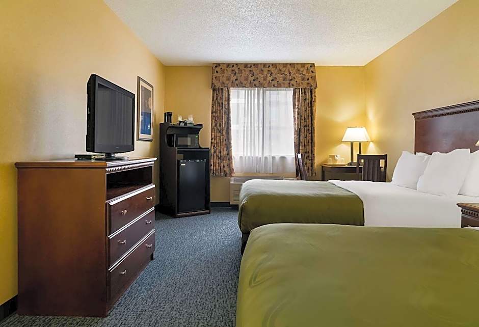 Quality Inn Grand Blanc - Flint South