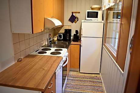 Two-Bedroom Cottage with Sauna