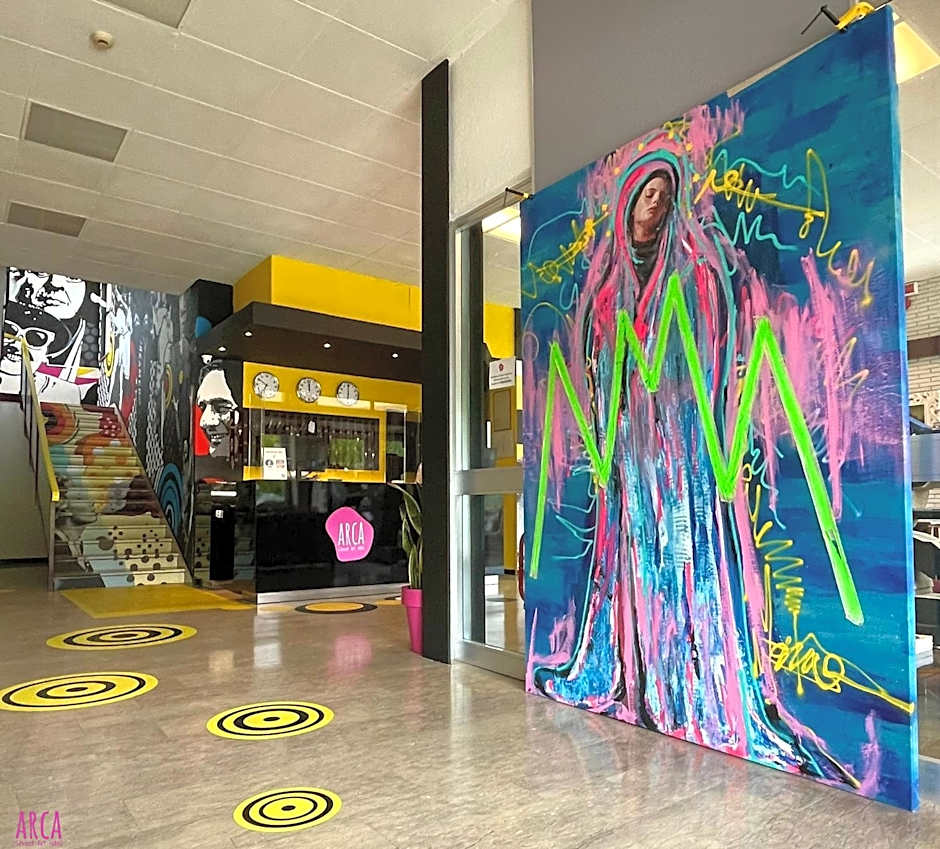 LH Hotel Arca Street Art