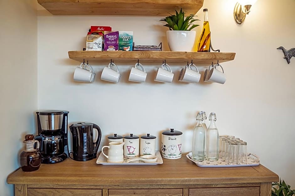 Ross Beach Family Farmhouse B&B