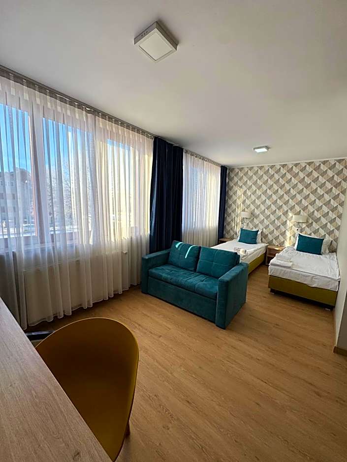 Carina Hotel