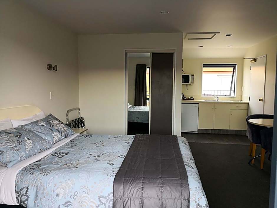 Annabelle Court Motel