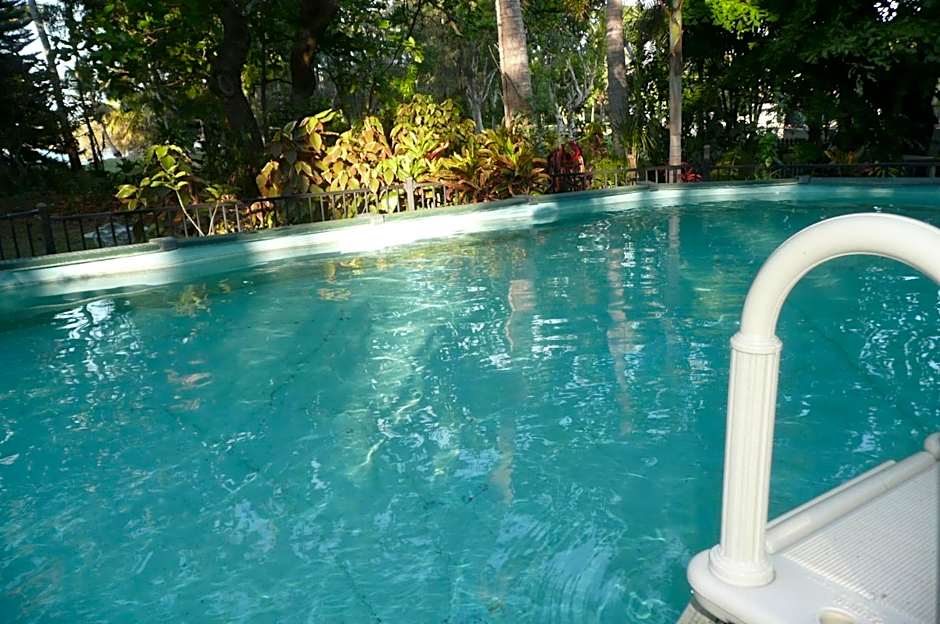 Beachside Holiday Units