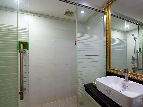 Huifeng Hotel