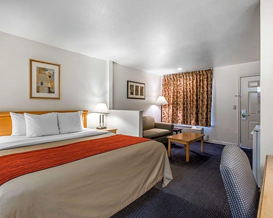 Comfort Inn & Suites Sequoia Kings Canyon - Three Rivers