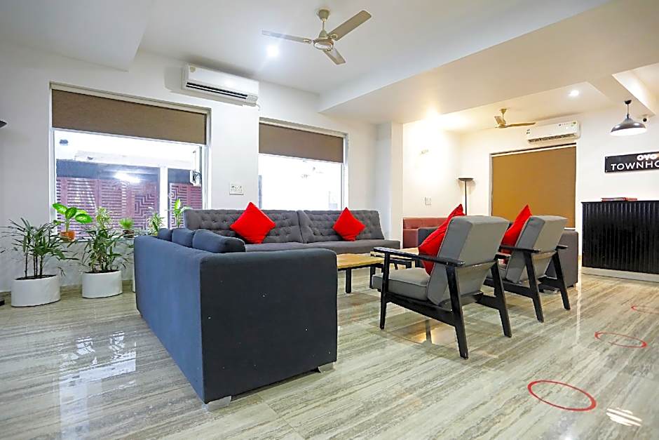 OYO Townhouse 398 Cloud Bay