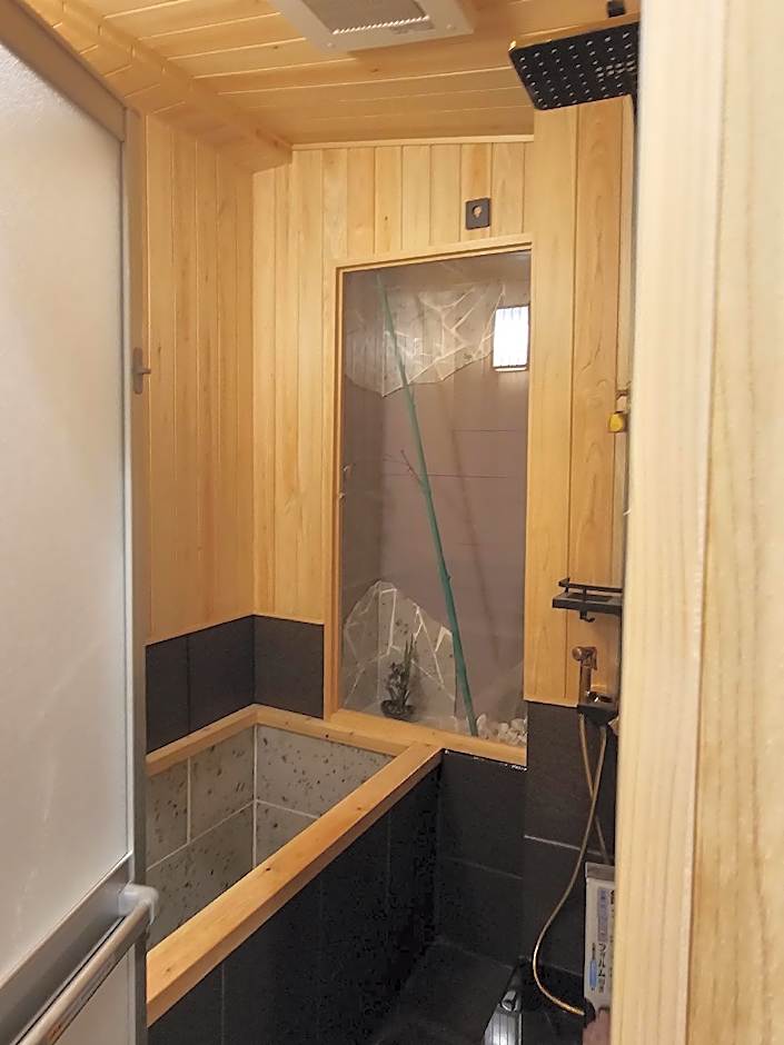 Business Hotel Takanoya