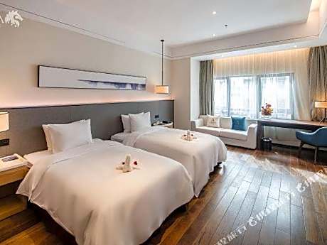 Suning Auraya Hotel (Suning Plaza Store, Langyashan, Chuzhou)