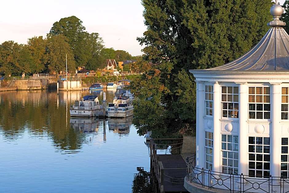 The Mitre, Hampton Court