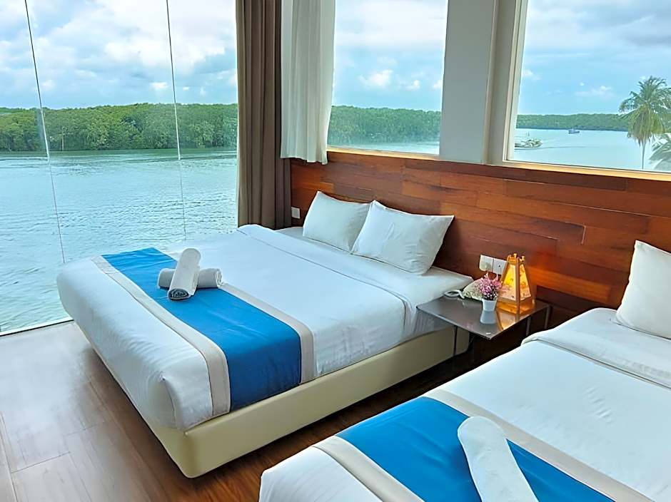 Riverbank Hotel by MRVJ BUSINESS