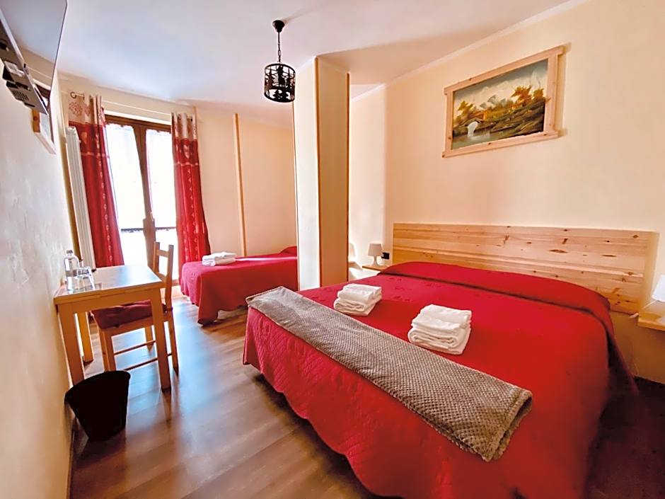 Hotel Piccolo Chalet