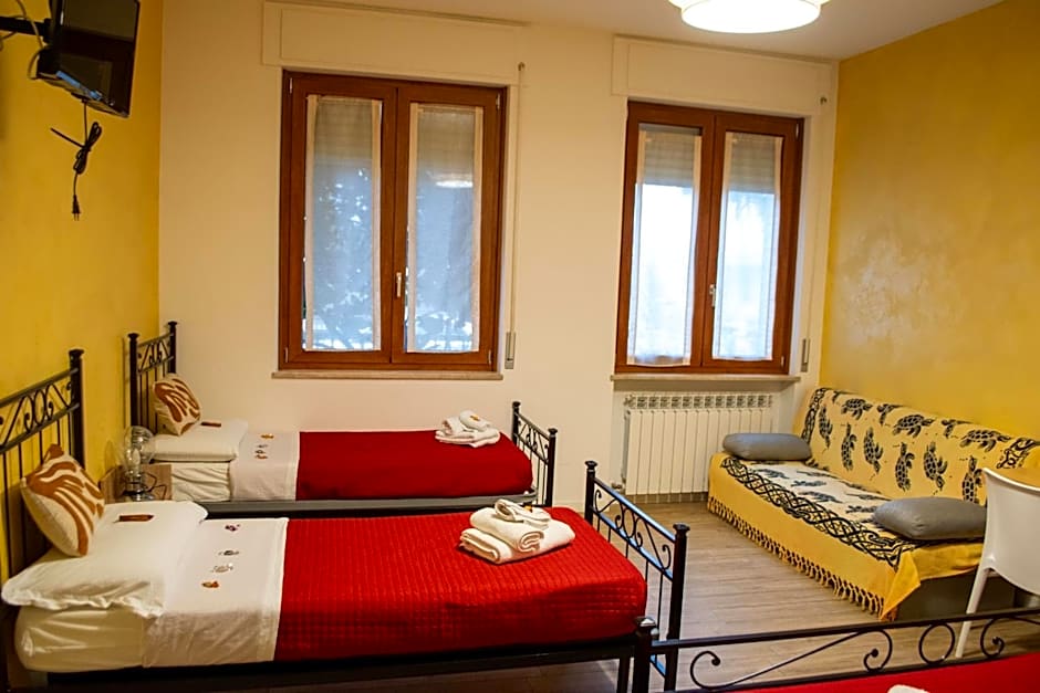 Emmanueli65 fronte clinica per 4 matrimoniale e castello