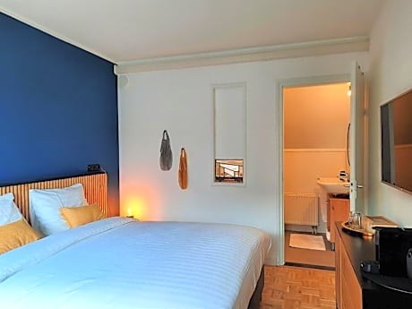 Deluxe Double or Twin Room with Balcony