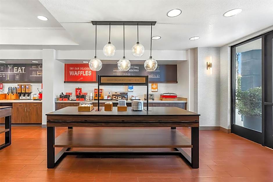 Hampton Inn By Hilton & Suites Lathrop, Ca