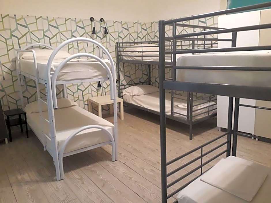 Balarm Hostel