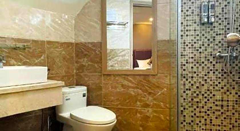 Pinus Hotel