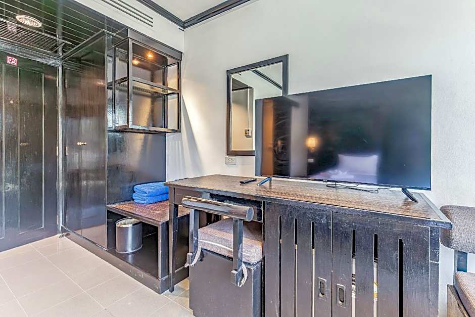 Rattana Karon Beach Hotel