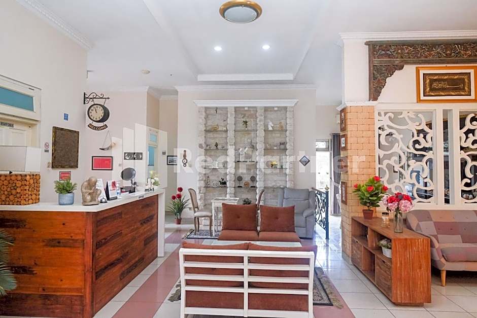 Just 11 Boutique Syariah Mitra RedDoorz near UGM Yogyakarta