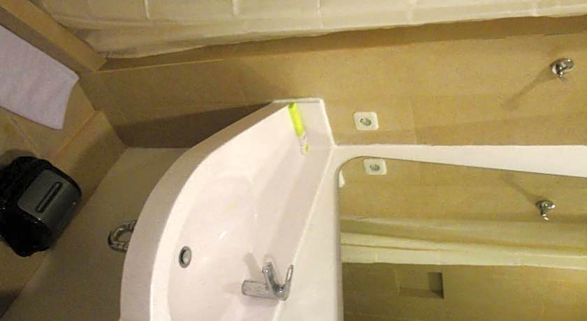 Top Hotel Manado By Gran Puri