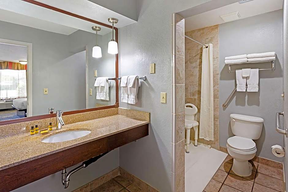 Best Western Plus Weston Inn
