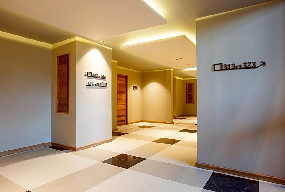 The Glory Gold Hotel