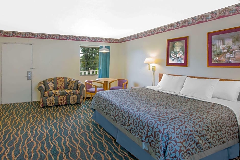 Days Inn by Wyndham Hardy