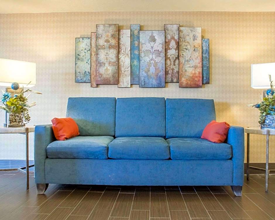 Comfort Inn West Rochester