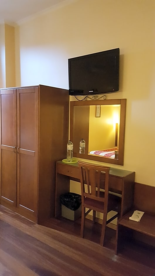 Grande Pensao Residencial Alcobia