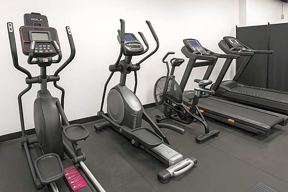 Bay Ridge ApartHotel