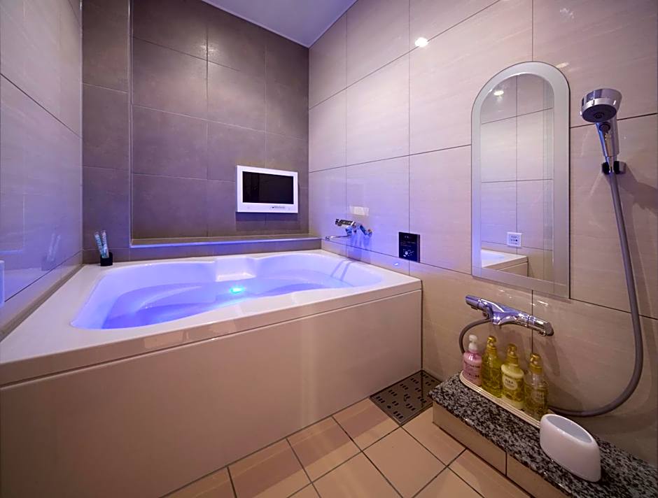 JEWEL HOTEL LUXURY MODERN (Adult Only)