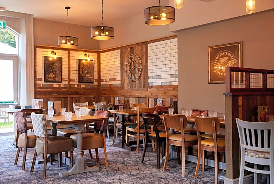 Holmfield Arms by Greene King Inns