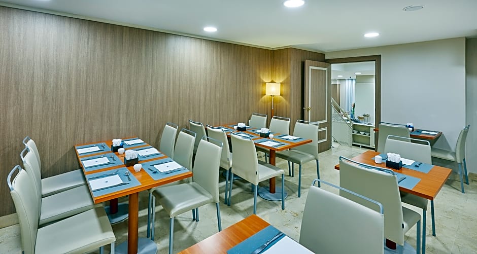 NH Express Las Artes