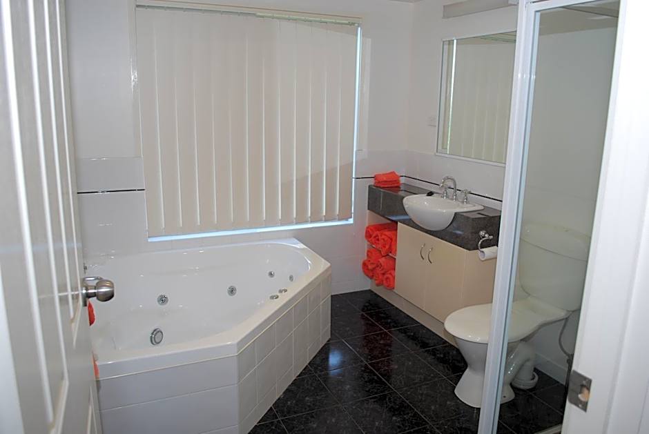 Lookout Holiday Units