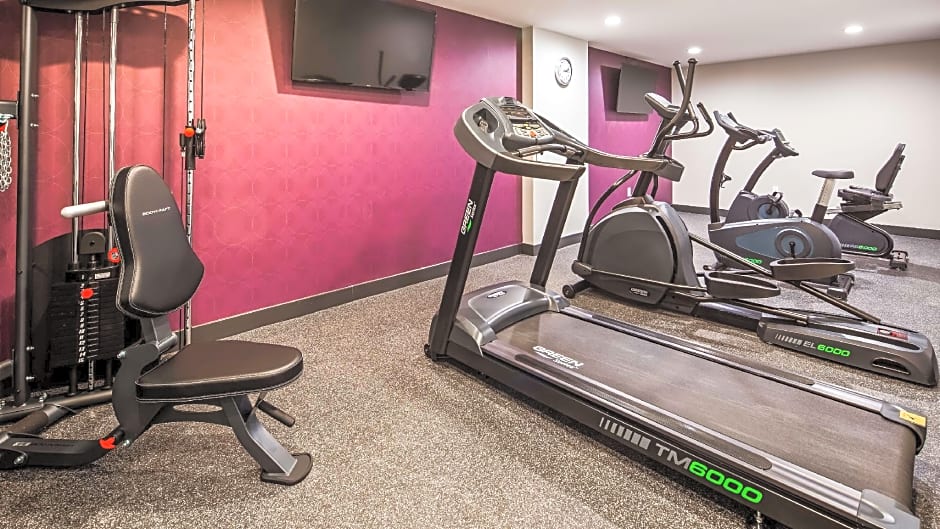 Best Western Plus Stadium Inn – New York, NY