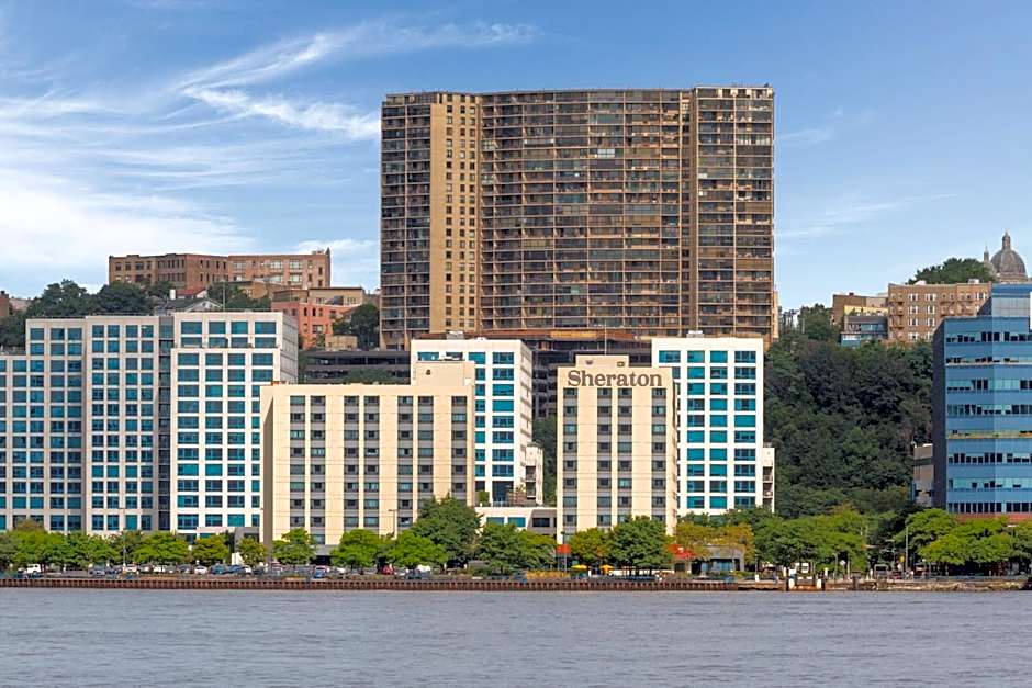 Sheraton Lincoln Harbor Hotel