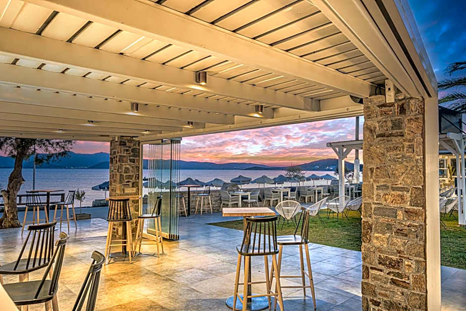 Liana Beach Hotel & Spa