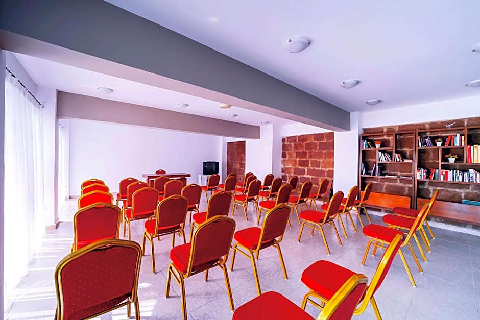 Lito Hotel