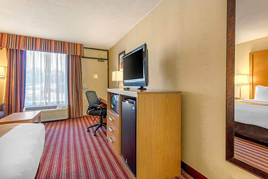 Quality Inn Exit 4