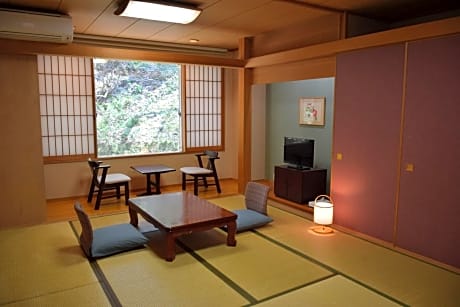 Japanese-Style Superior Room with Shared Bathroom