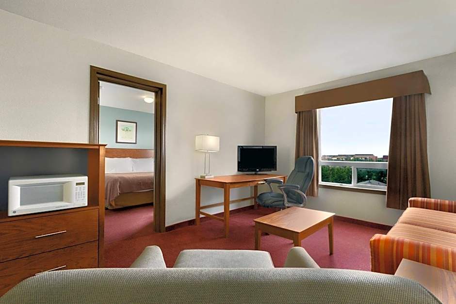 Super 8 by Wyndham Yellowknife