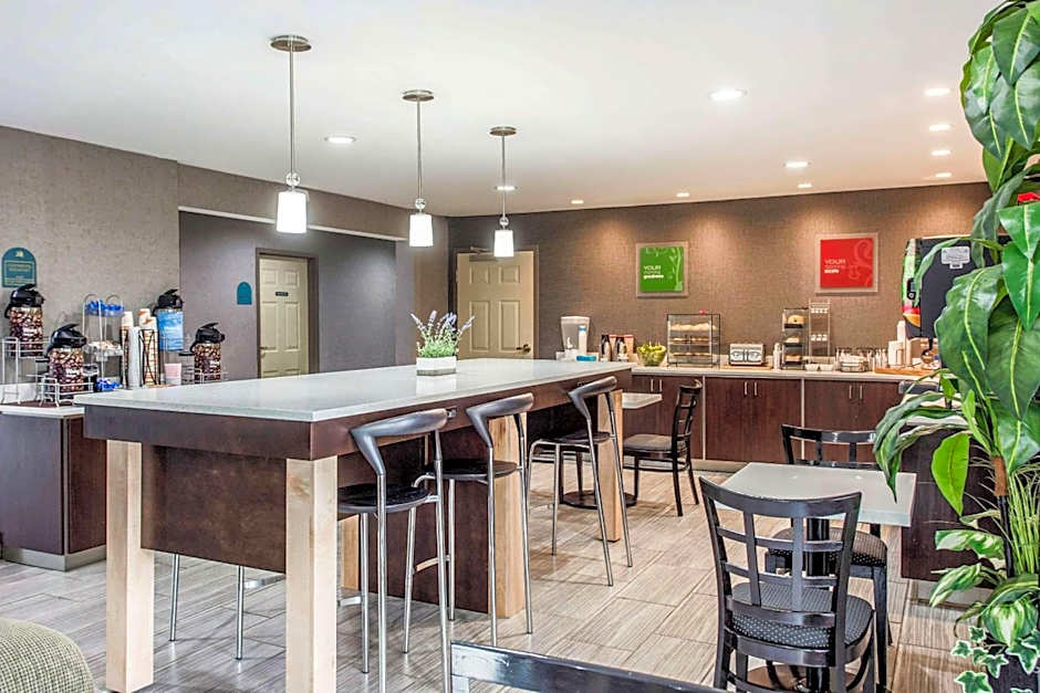 Mainstay Suites Greenville Airport