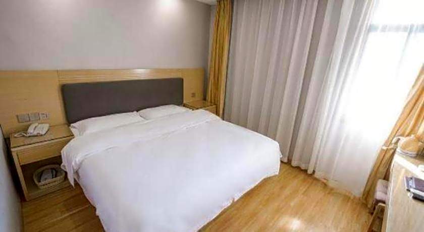 Shell Hefei Luyang District Sipai Building Subway Station Hotel – Hefei, VA