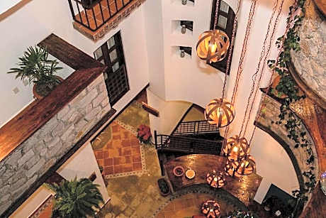 El Palacio Del Gambusino