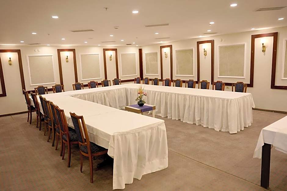 Akyuz Hotel