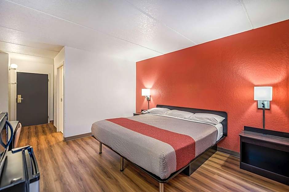 Motel 6 Henderson, Tx